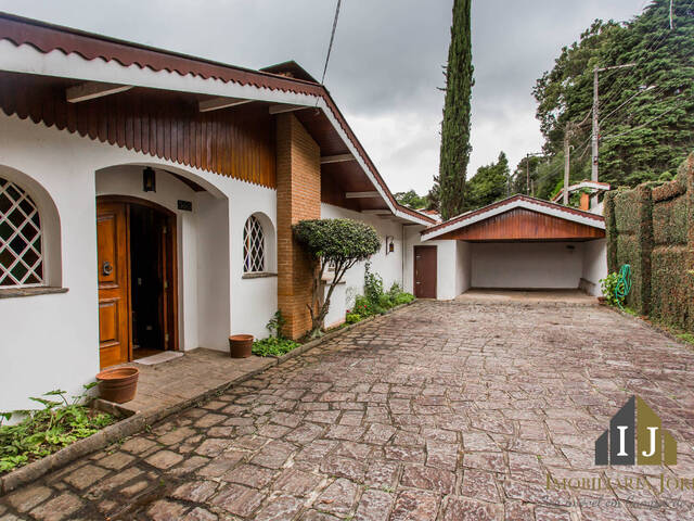 #18 - Casa para Venda em Campos do Jordão - SP - 1